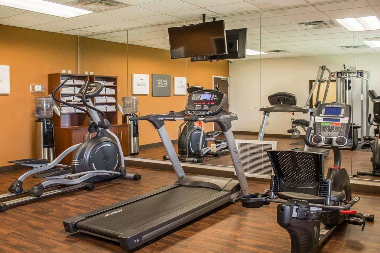 Comfort Suites Columbus East Broad Buitenkant foto