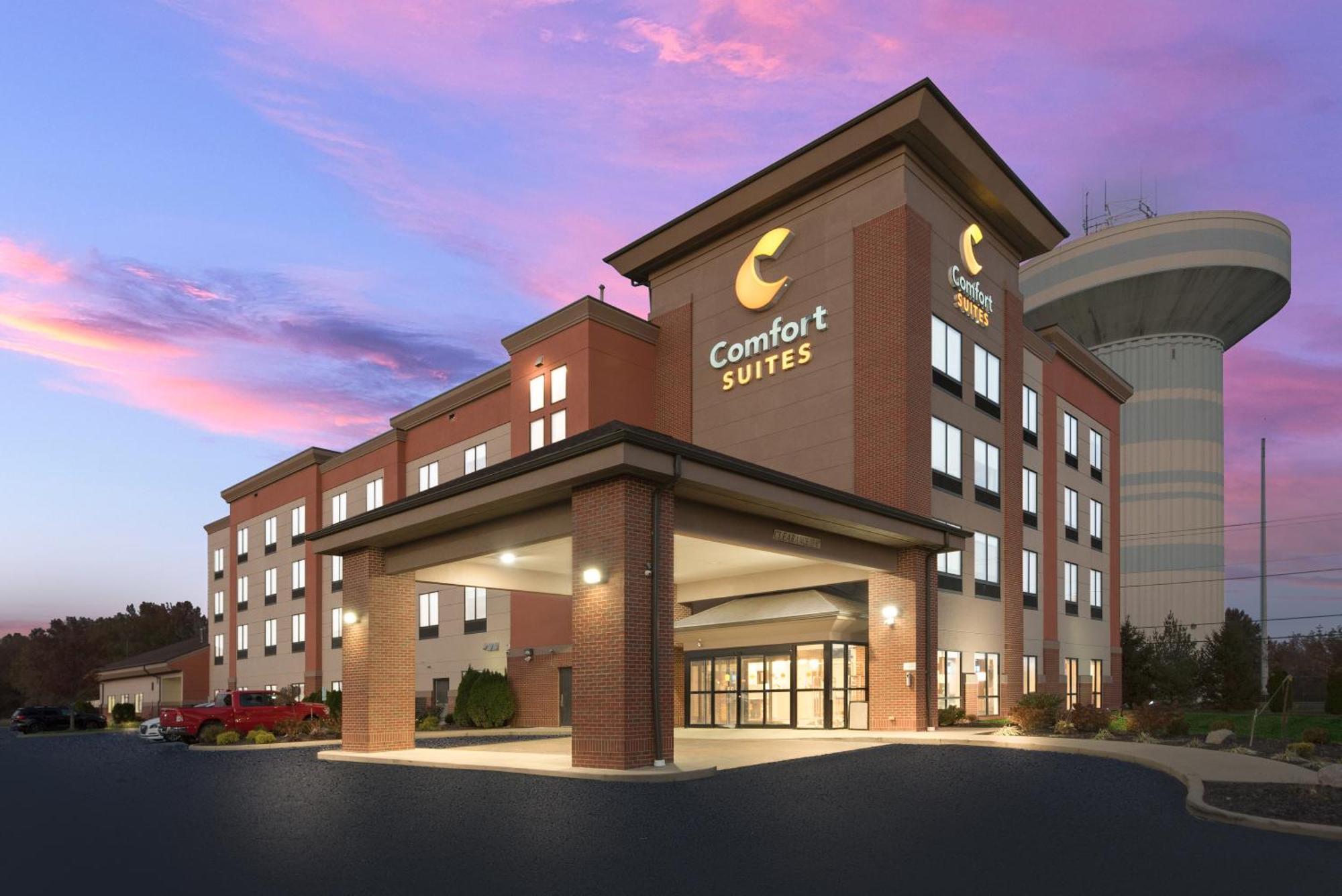 Comfort Suites Columbus East Broad Buitenkant foto